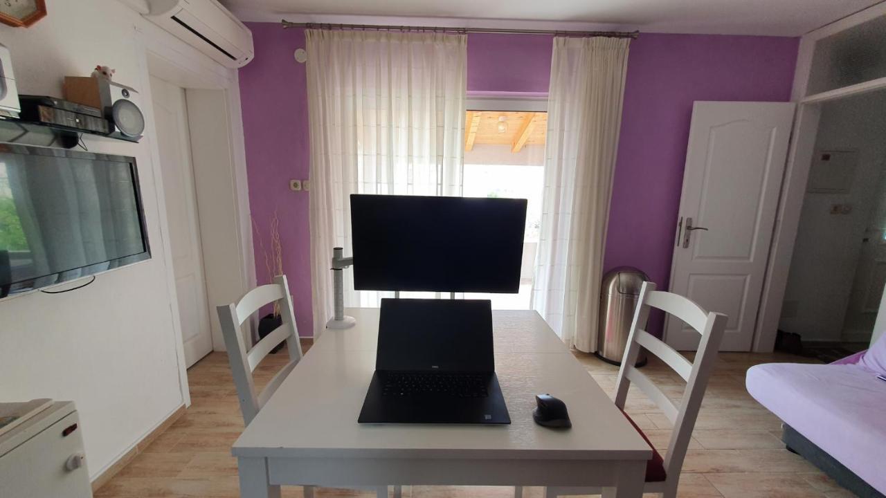 Holiday Home Dutch 시베니크 외부 사진