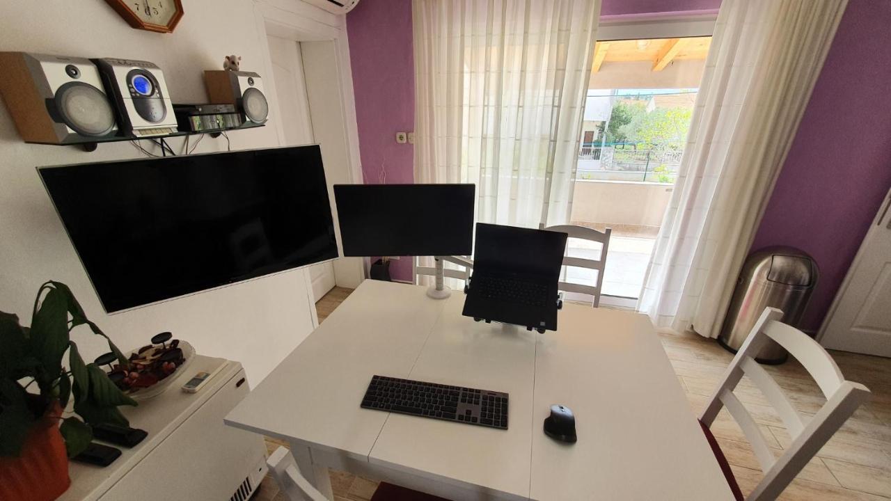 Holiday Home Dutch 시베니크 외부 사진