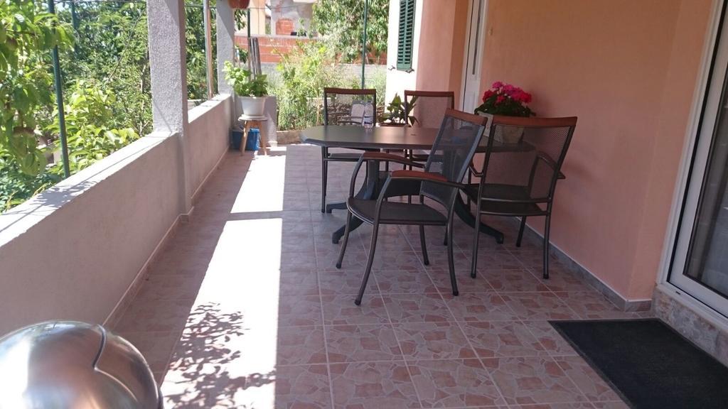 Holiday Home Dutch 시베니크 외부 사진